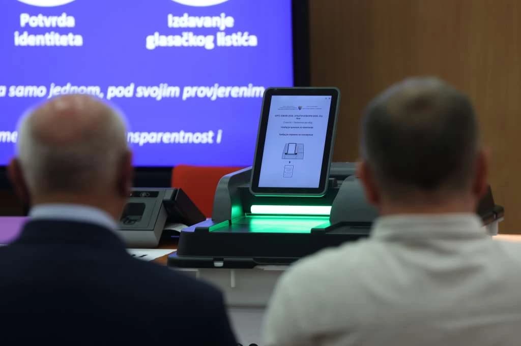 Novine glasanja: Stranka se mora zaokružiti, na listićima brojevi umjesto imena, možete glasati samo za tri kandidata