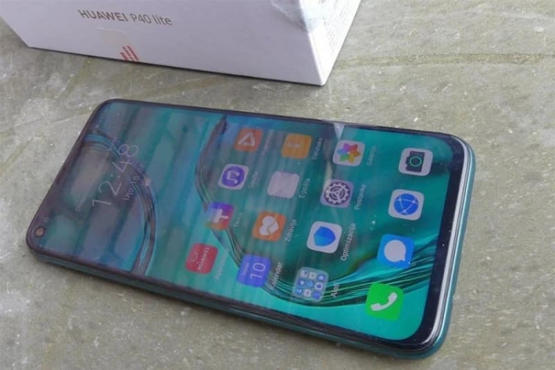 Huawei predstavio novi model  P40 lite
