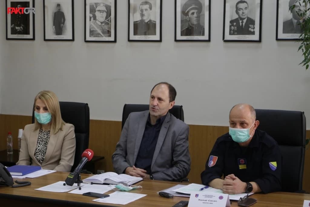 Pet klastera u KS: "Igman", Privredna komora, Imidž, autobus iz Turske i jedna firma 