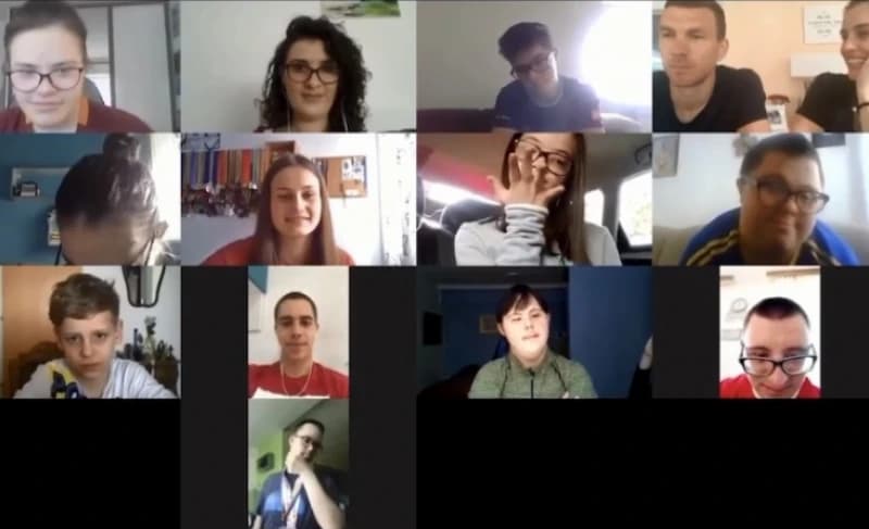 Džeko nađe vremena za sve, družio se sa članovima Udruženja "Život sa Down sindromom" FBiH