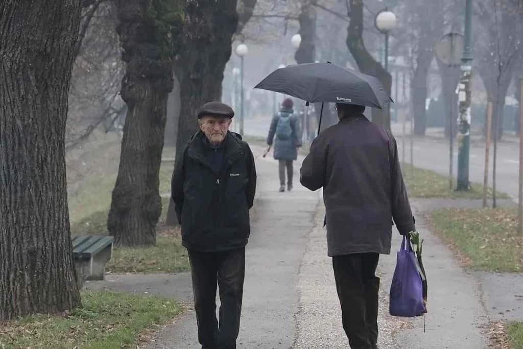 Oblačno vrijeme s kišom sa sobom donosi glavobolje i neraspoloženje 