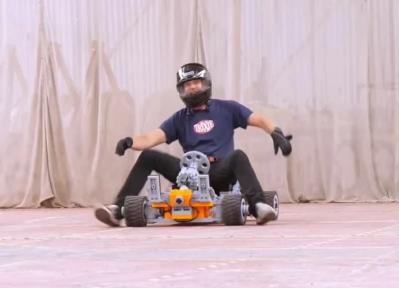 Igračke za djecu i odrasle: Napravio vozilo za karting od Lego kockica