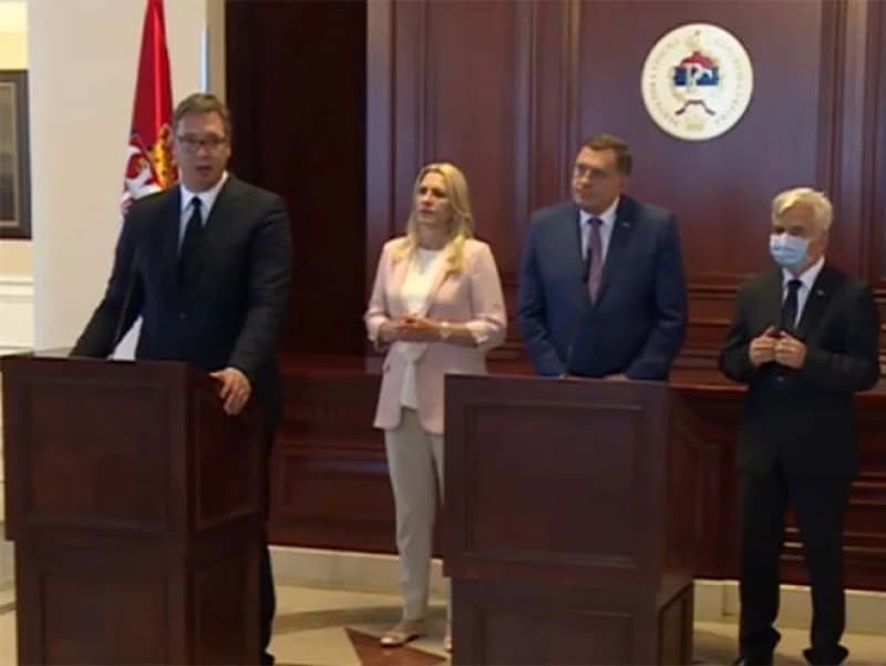 Dodik predložio Vučiću da se zajedno razgovara o statusu RS-a i Kosova