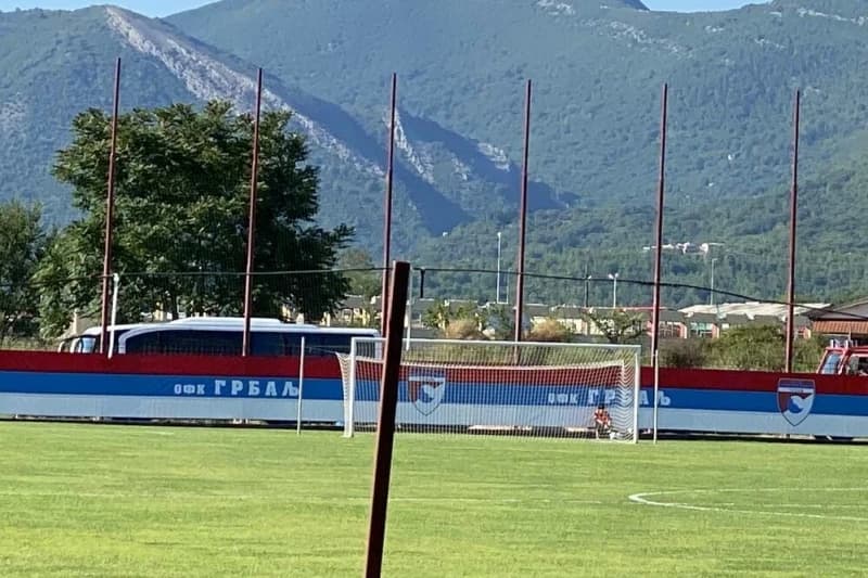 Utakmica u Crnoj Gori otkazana zbog zastave na stadionu