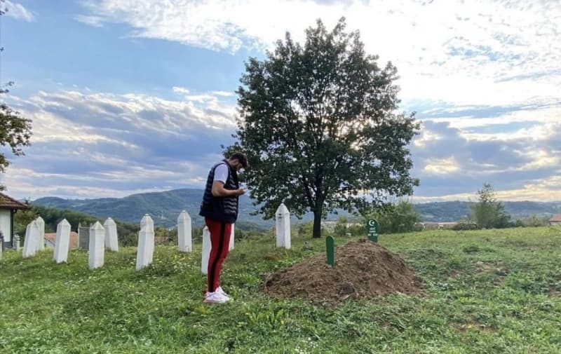 Nurkić na mezaru proučio Fatihu: Trebalo je dugo vremena da se naviknem na stvarnost