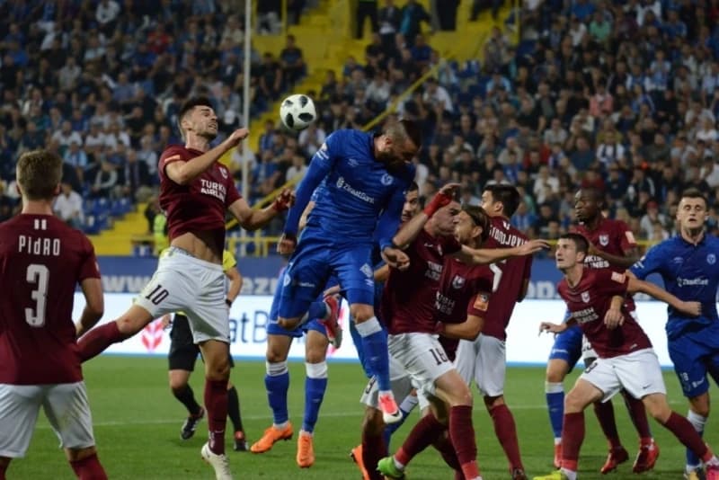 Vlada FBiH nagradila FK Sarajevo sa 15.000 KM za osvojenu šampionsku titulu