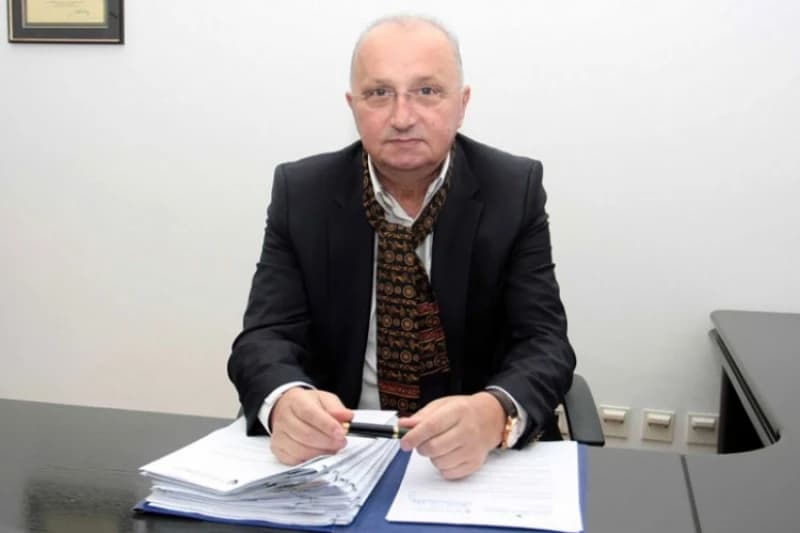 Od posljedica koronavirusa preminuo Adnan Hadžikapetanović