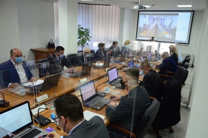Mjere daju rezultate: Oko 12.000 ljudi se vratilo na posao, prihodi od direktnih poreza veći za 43 miliona