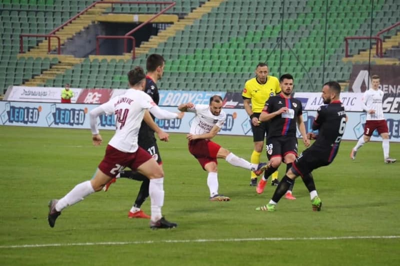 Velika pobjeda Borca na Koševu, blistao Zakarić, topi se prednost Sarajeva