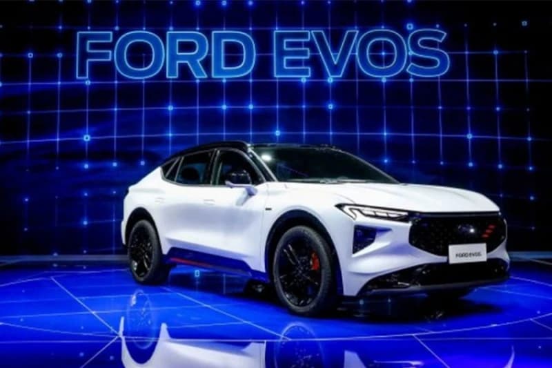 Predstavljen "ford evos" koji bi u Evropi trebao zamijeniti "mondeo"