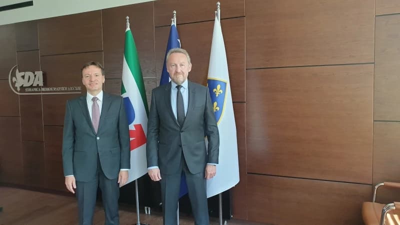 Izetbegović s ambasadorom Pacuretuom: Rumunija podržava snažno napredak BiH ka EU