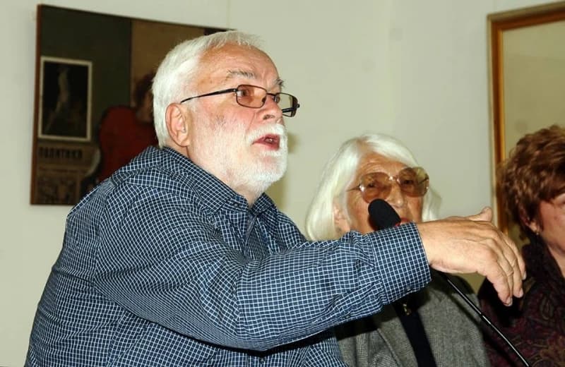 Preminuo akademski slikar Nezir Čorbić