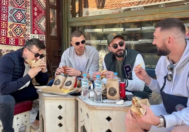 Džeko "skoknuo" u Sarajevo na hamburger