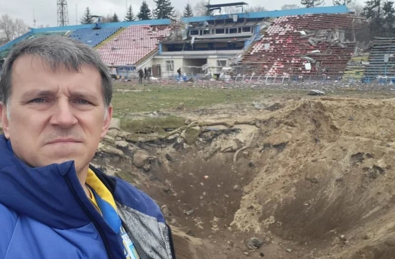 Bijesni na Ruse: Ovako izgleda stadion u Ukrajini na koji je pala bomba teška 500 kg
