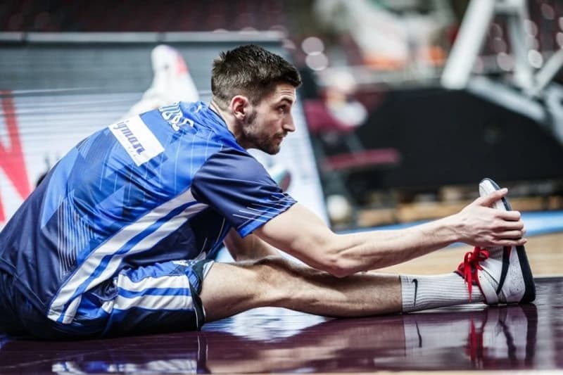 Bh. kolonija u Belgiji: Za Mons potpisao i Jure Zubac