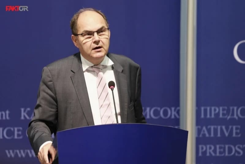 Schmidt: Intervenirat ću ukoliko bude neophodno kako bi osigurali da se volja glasača poštuje