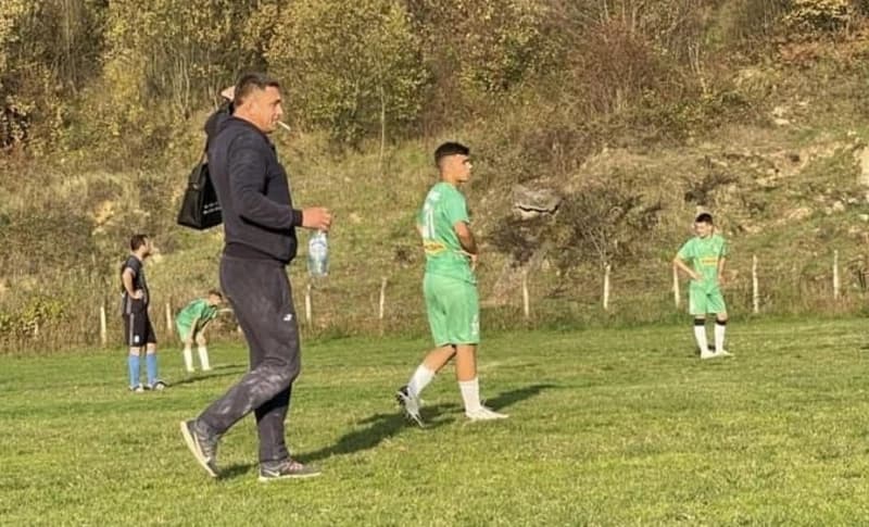I ovo je fudbal u BiH: Startovi za zatvor, fizioterapeut s cigaretom i poruka "ti u hitnu, ja u MUP"