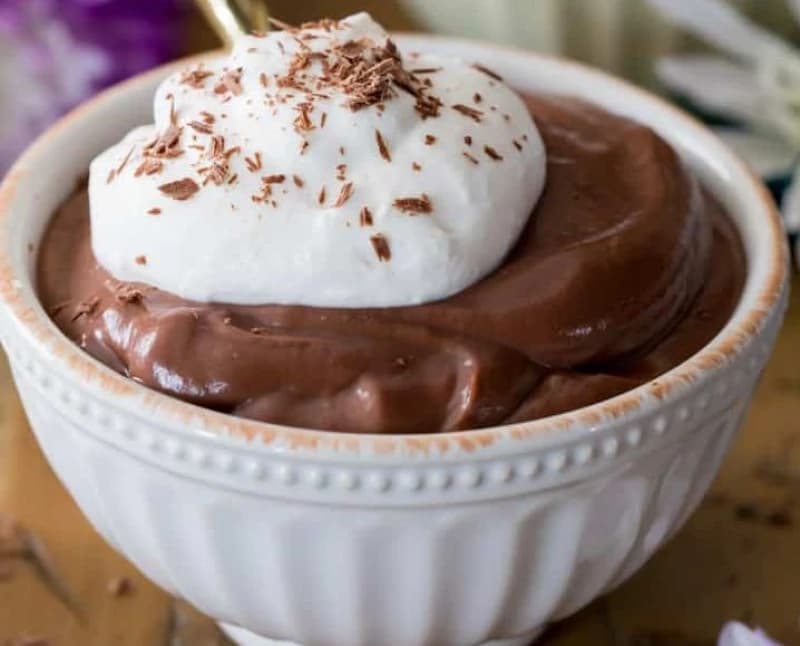 Brzo se priprema, još brže pojede: Čokoladni puding iz šoljice s puslicama