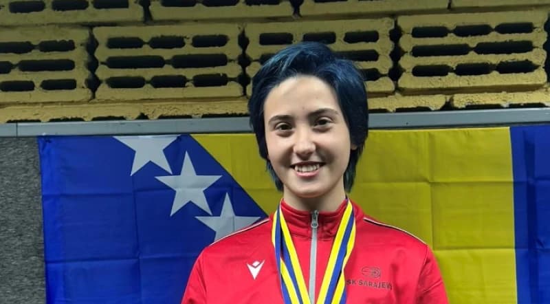 Fantastična Farah Onešćuk oborila četiri državna rekorda na juniorskom Prvenstvu BiH