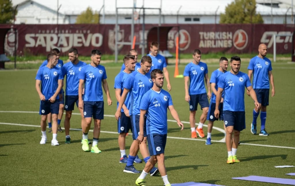Fudbalska reprezentacija BiH, treningu u Butmiru