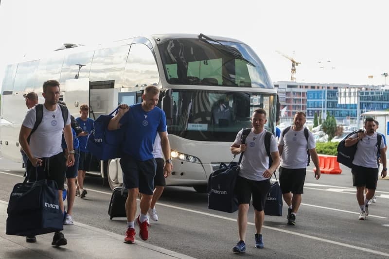 Fudbaleri Željezničara stigli u Baku, ovako je izgledalo njihovo putovanje