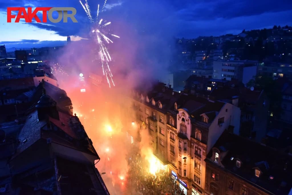 Navijači Sarajeva proslavili titulu u spektakularnoj atmosferi