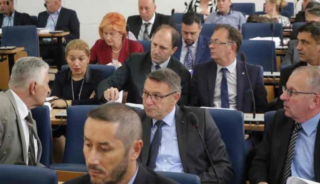 Sjednica prekinuta nakon usvajanja Nacrta zakona o studentskom standardu