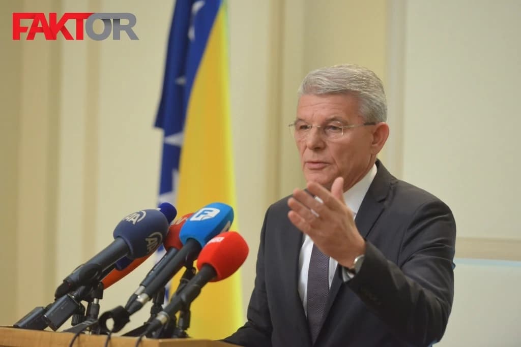 Džaferović: Dodik krši Zakon i Ustav, pozivam strane diplomate da ne nasjedaju