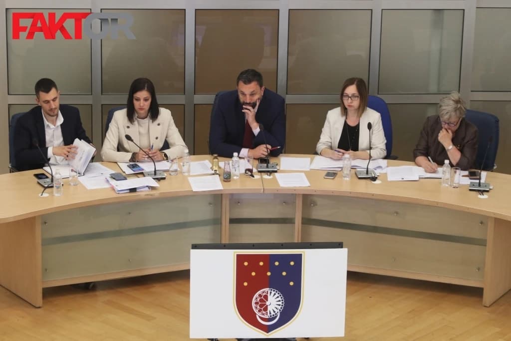 Izglasana inicijativa za prestanak saradnje sa objektima koji ne plaćaju komunalne usluge