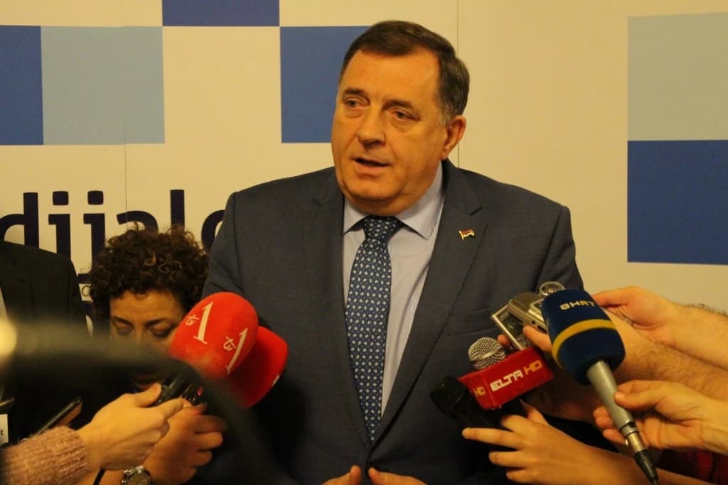 Dodik: Izmjenama Poslovnika zaustaviti haos u NSRS-u