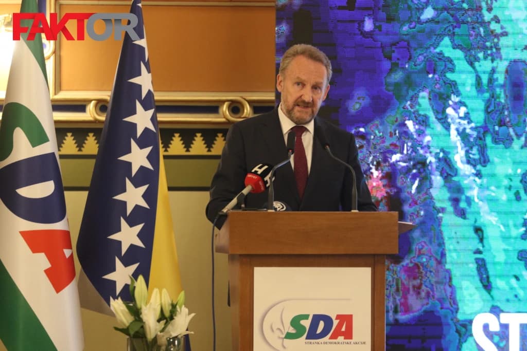 Izetbegović najavio korjenite promjene u SDA: Naš utjecaj je ograničen na Bošnjake, moramo ga proširiti na srpski i hrvatski korpus