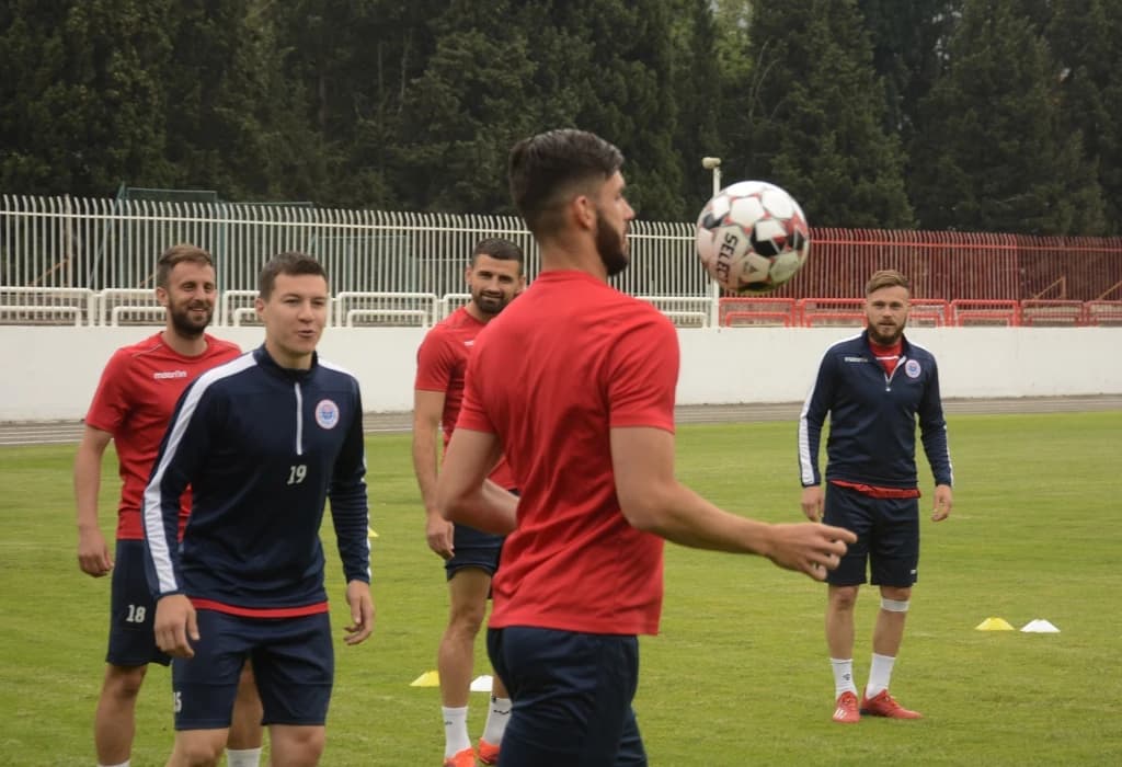 BiH jedina u regiji neće nastaviti fudbalsku sezonu: Kada se tabela skroji po nacionalnom ključu