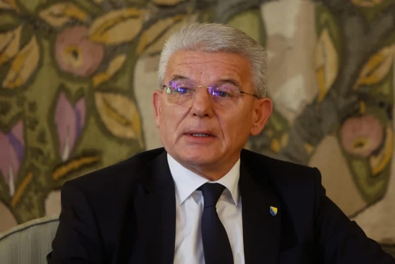Džaferović: Dodiku je bolje da sazove sjednicu Predsjedništa nego što ide u Beograd, HDZ provodi inat politiku