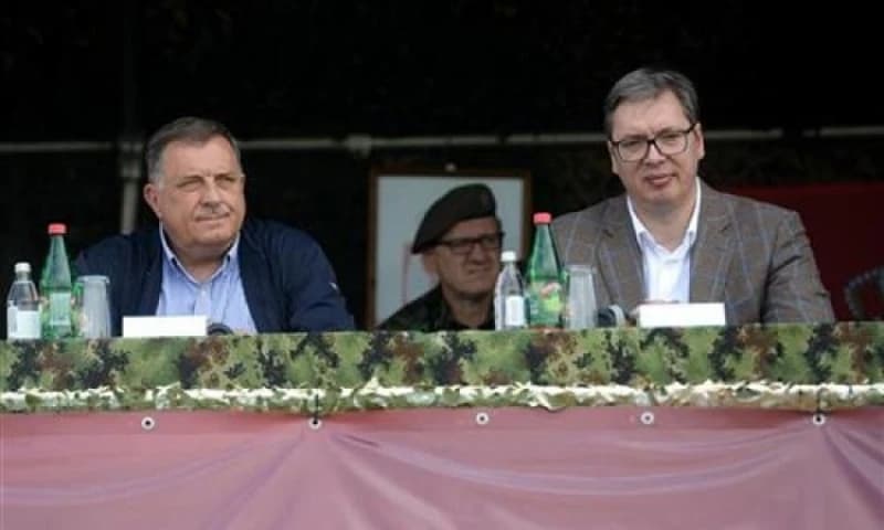 Vučić Dodika stavio u rang s Putinom i Jinpingom: Sutra mu uručuje Orden Republike Srbije