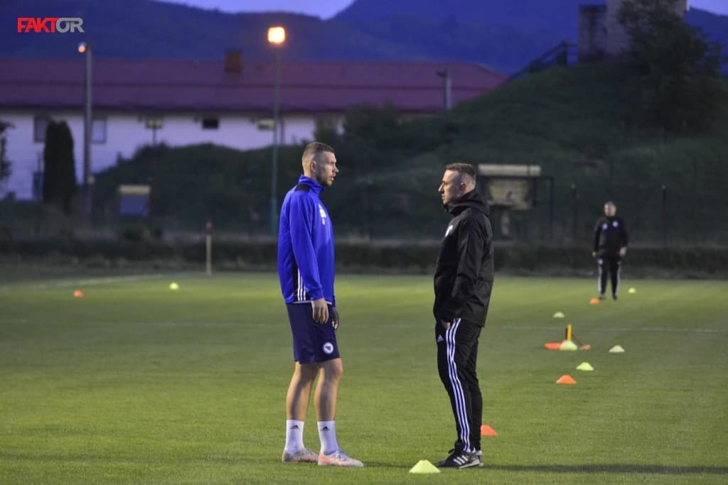 U Interu se nadaju da Džeko neće igrati za Zmajeve