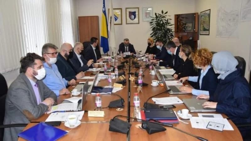 Vlada KS: Za ispunjenje zahtjeva sindikata neophodno 115 miliona KM godišnje, objavili i plaće