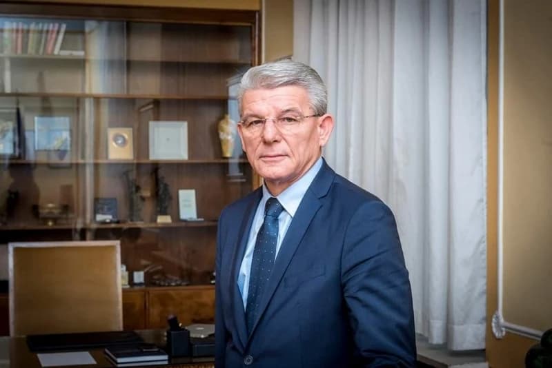 Džaferović čestitao predsjedniku SAD-a Josephu Bidenu preuzimanje dužnosti