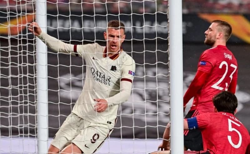 Džeko opet koban za Manchester United