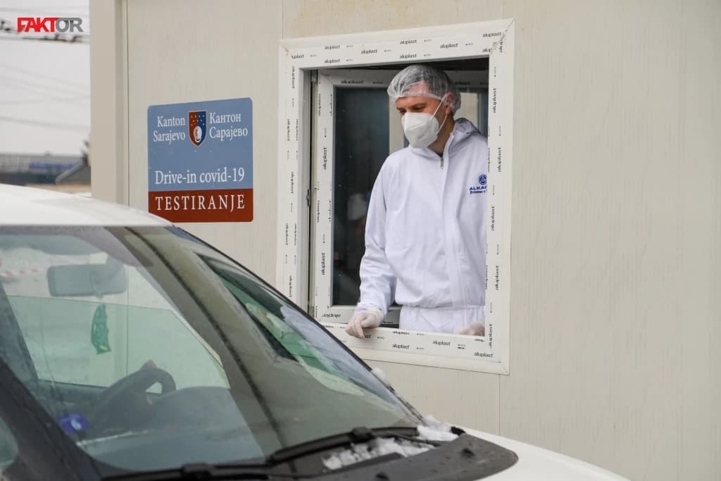 Od ponedjeljka u funkciji samo dvije Covid-ambulante i jedan drive-in punkt na Vrbanji
