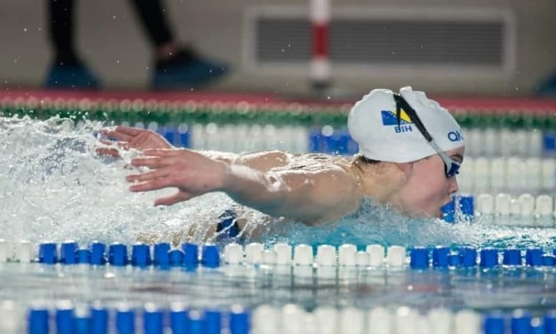 Lana Pudar se plasirala u polufinale discipline 100 metara delfin