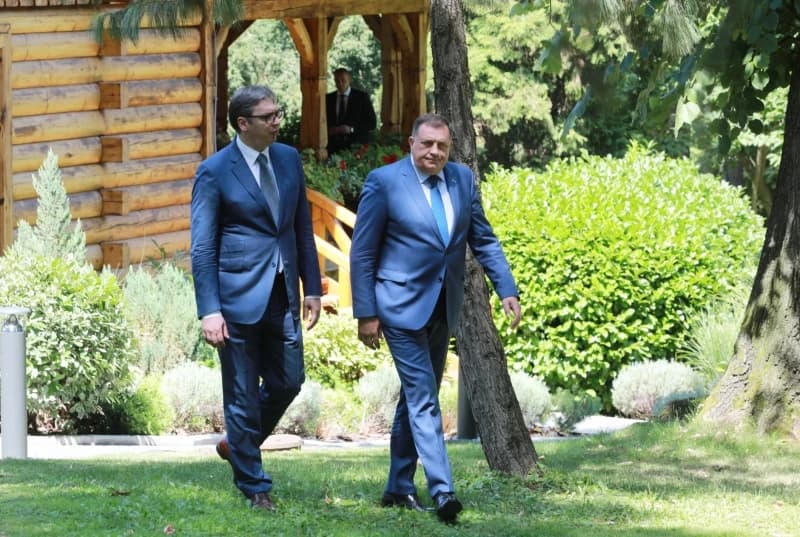 Ruski novinar: Putin će na muke staviti Vučića i Dodika