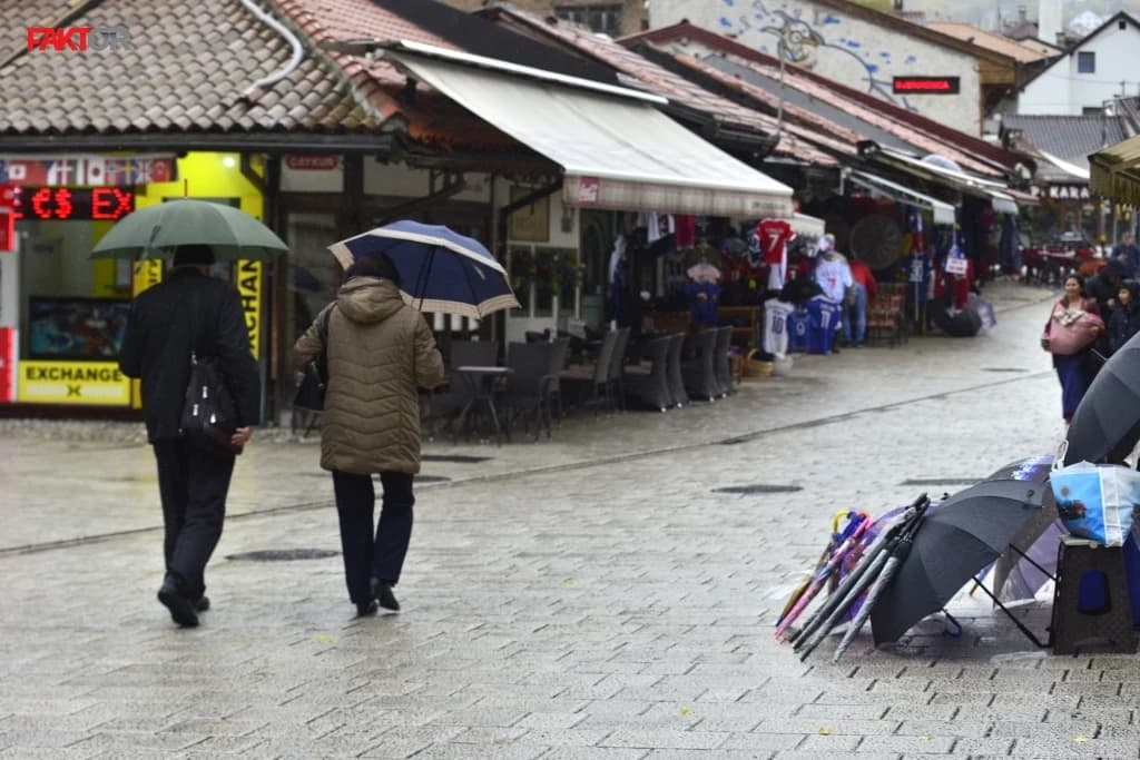 Oblačno sa kišom do ponedjeljka, na planinama susnježica ili snijeg