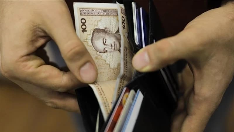 U BiH prosječna neto plaća u prvom polugodištu 1.244 KM