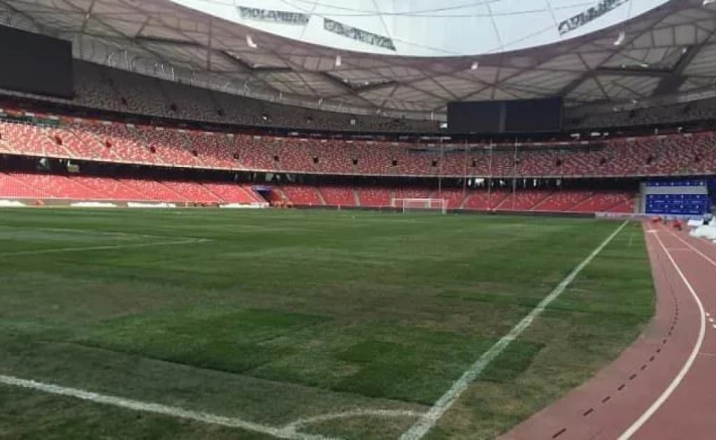 Manchester United čovjeka za održavanje travnjaka poslao u Kinu