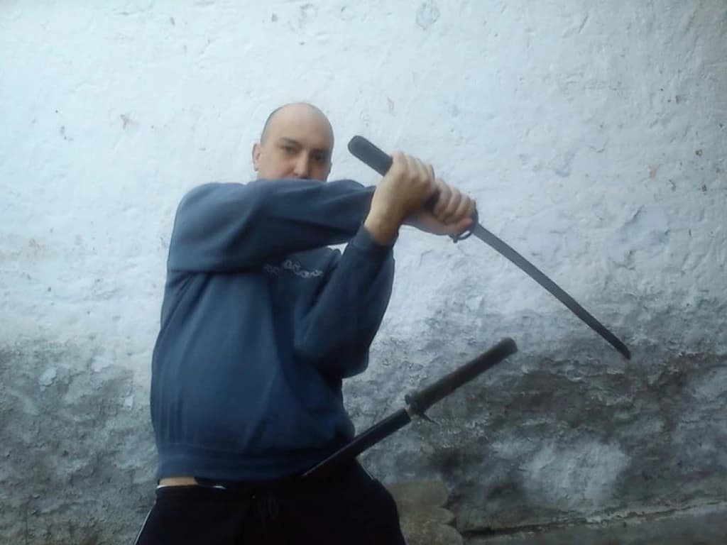 Za doručkom izmasakrirao oca nožem