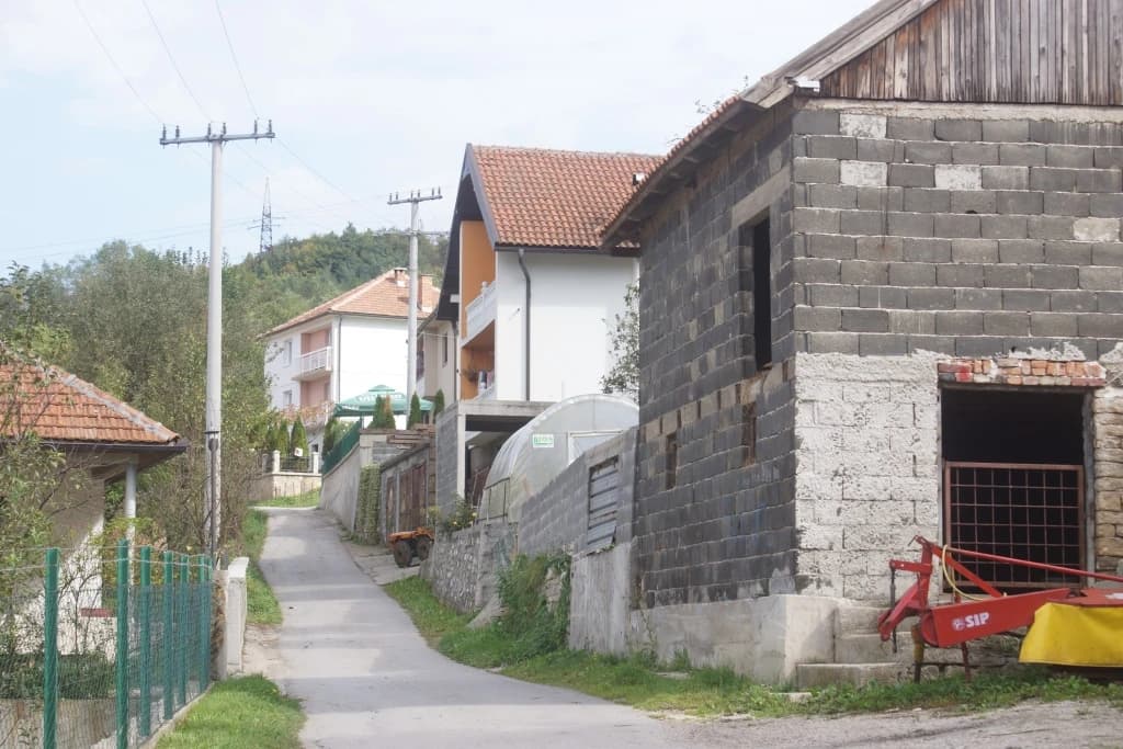 Posjeta Tukinom rodnom mjestu: Kod nane se krio od škole