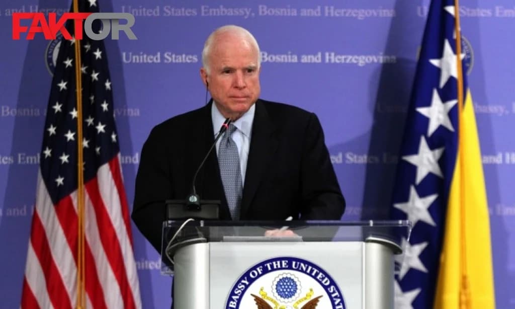 Preminuo američki senator John McCain
