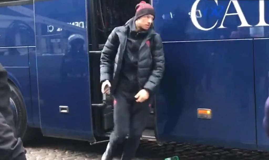 Šta su navijači poručili Džeki nakon dolaska u Milano?