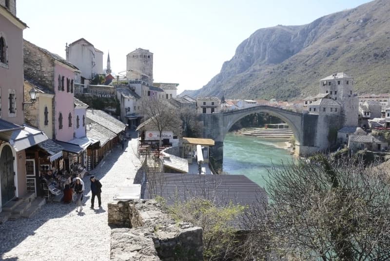 U BiH jutros sunčano, u osam sati temperatura u Mostaru i Neumu 22 stepena