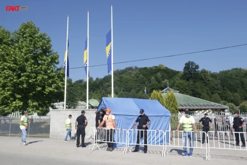 Komemorativni skup u Potočarima protekao mirno i sigurno